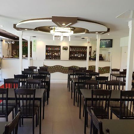 Kyriad Direct Claye-Souilly-Roissy Cdg Экстерьер фото