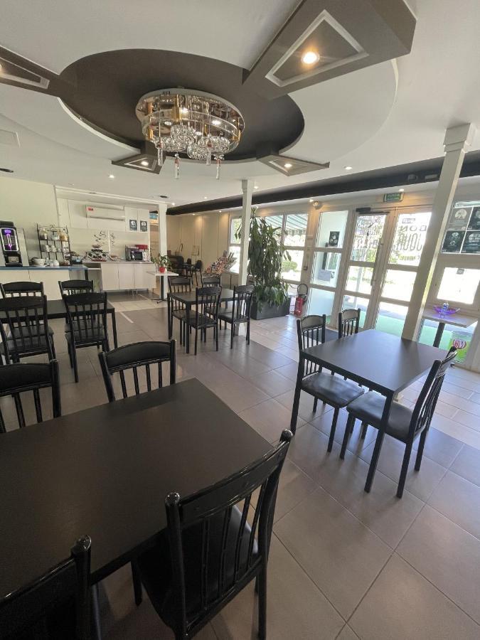 Kyriad Direct Claye-Souilly-Roissy Cdg Экстерьер фото
