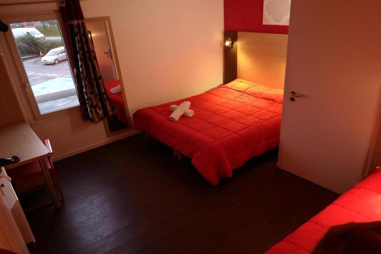Kyriad Direct Claye-Souilly-Roissy Cdg Экстерьер фото